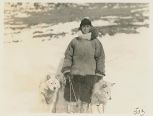 Image: MacMillan with Frank and Grant (Eskimo [Inughuit] dogs)